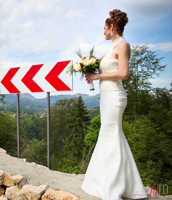 Vand rochie mireasa tip sirena