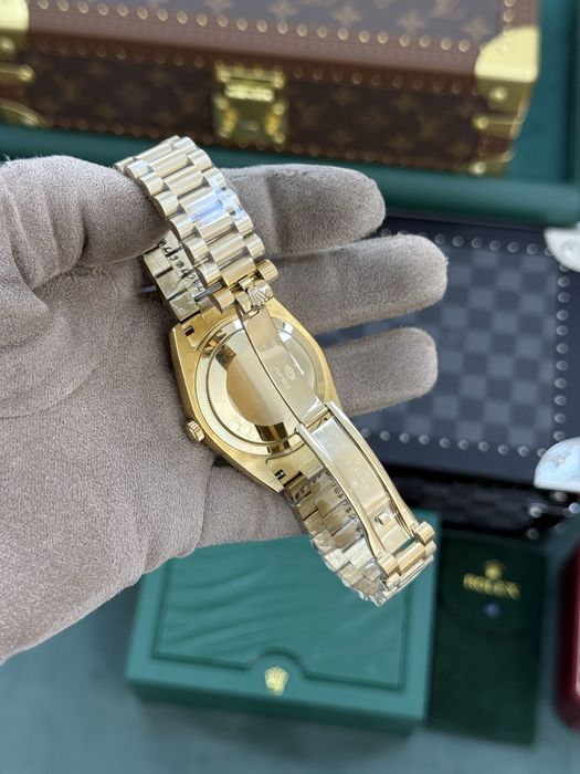 Rolex Day-Date 40mm Gold