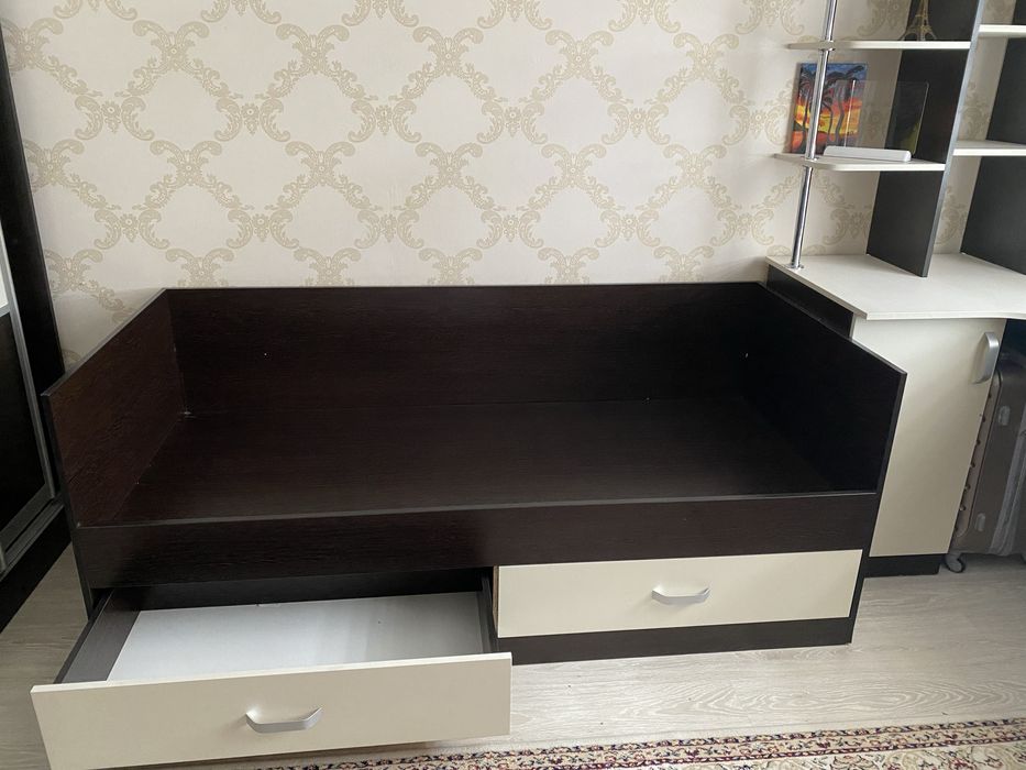 Продам кровать подростковую