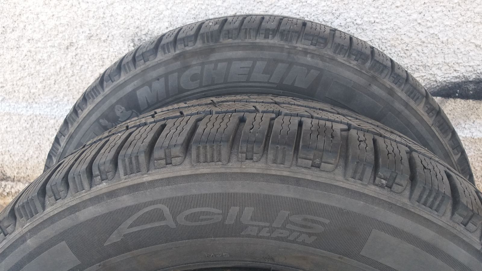 Бусови гуми Michelin 235 65 R16C