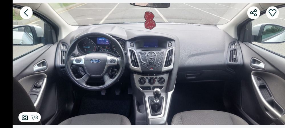 Ford Focus lll Euro5 Diesel 1+6 trepte 
Mașina este foarte bine întreț