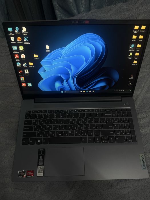 Продается ноутбук Lenovo