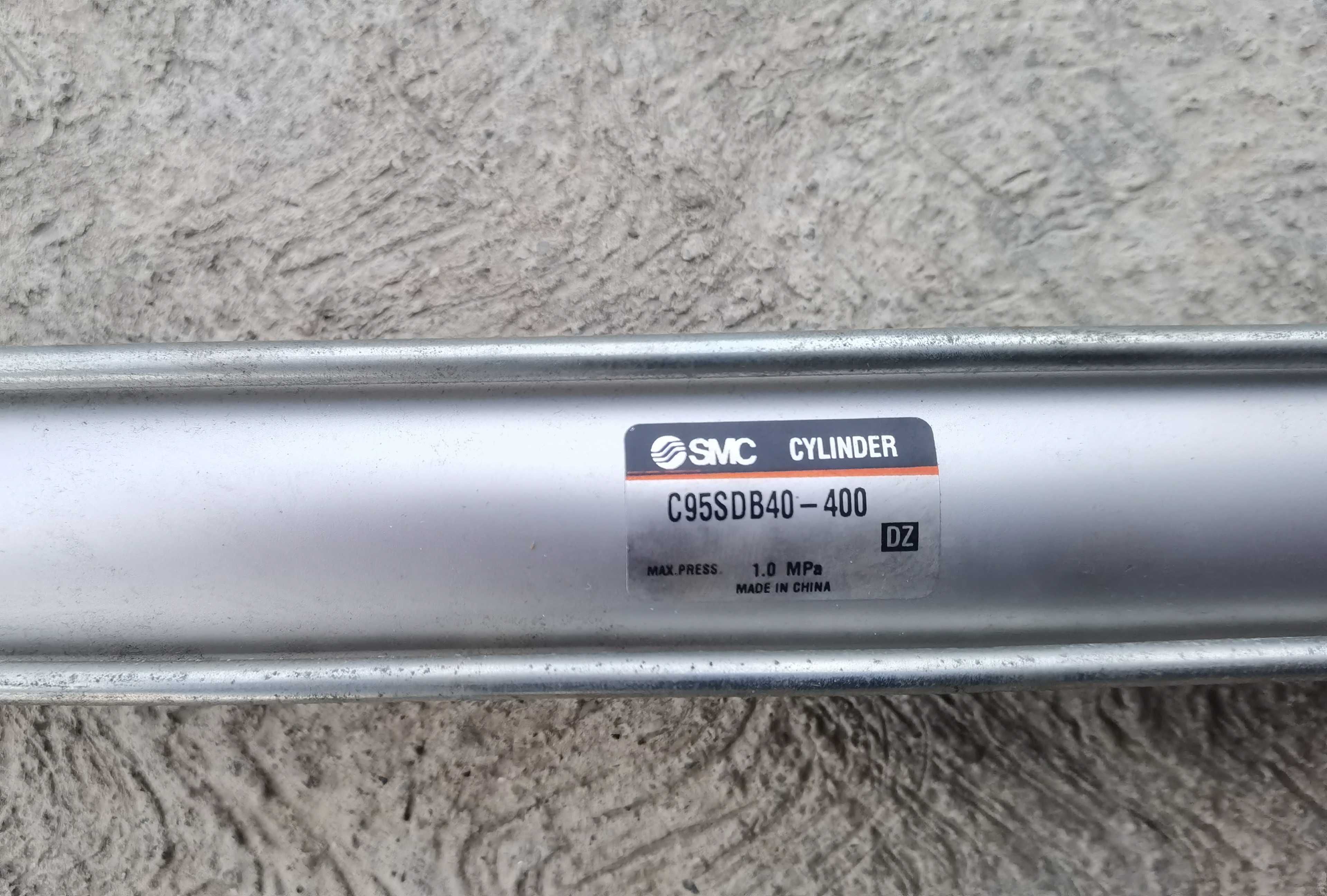 Cilindru pneumatic SMC C96SDB40-400C