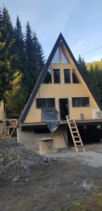 Vând Cabane din lemn