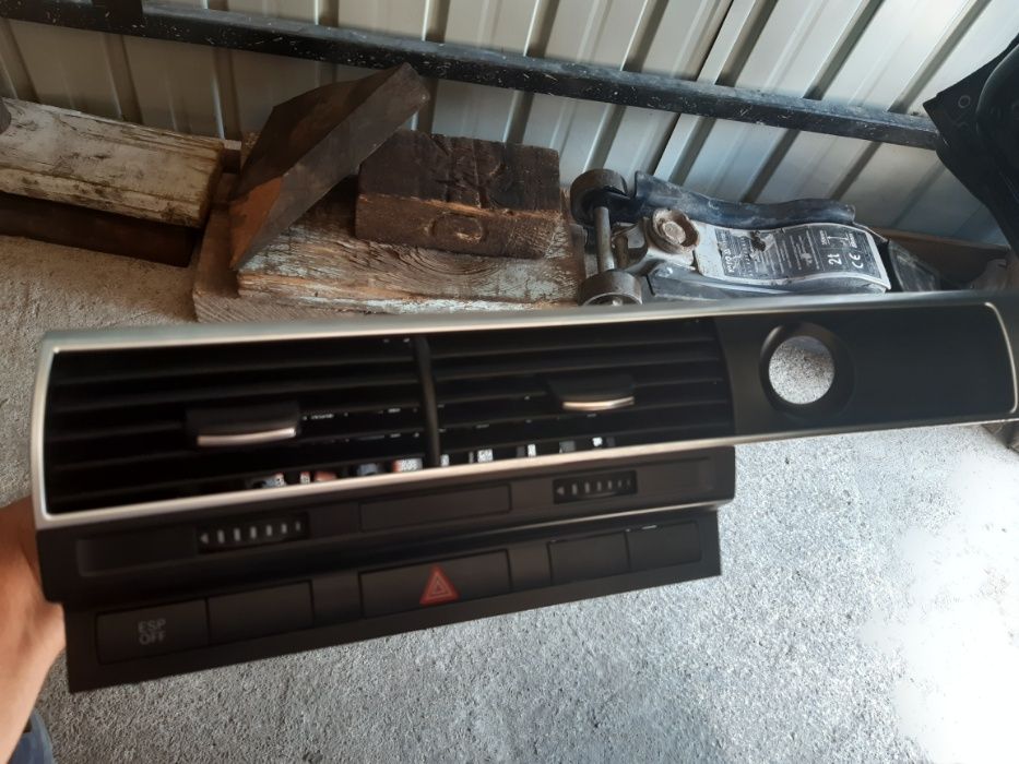 Bloc lumini buton avarii manete tempomat spira volan AUDI A6 C6 4F