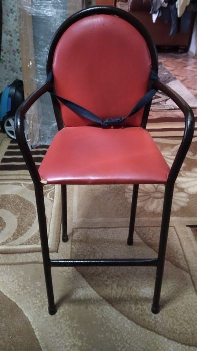 Детски стульчик для кормления