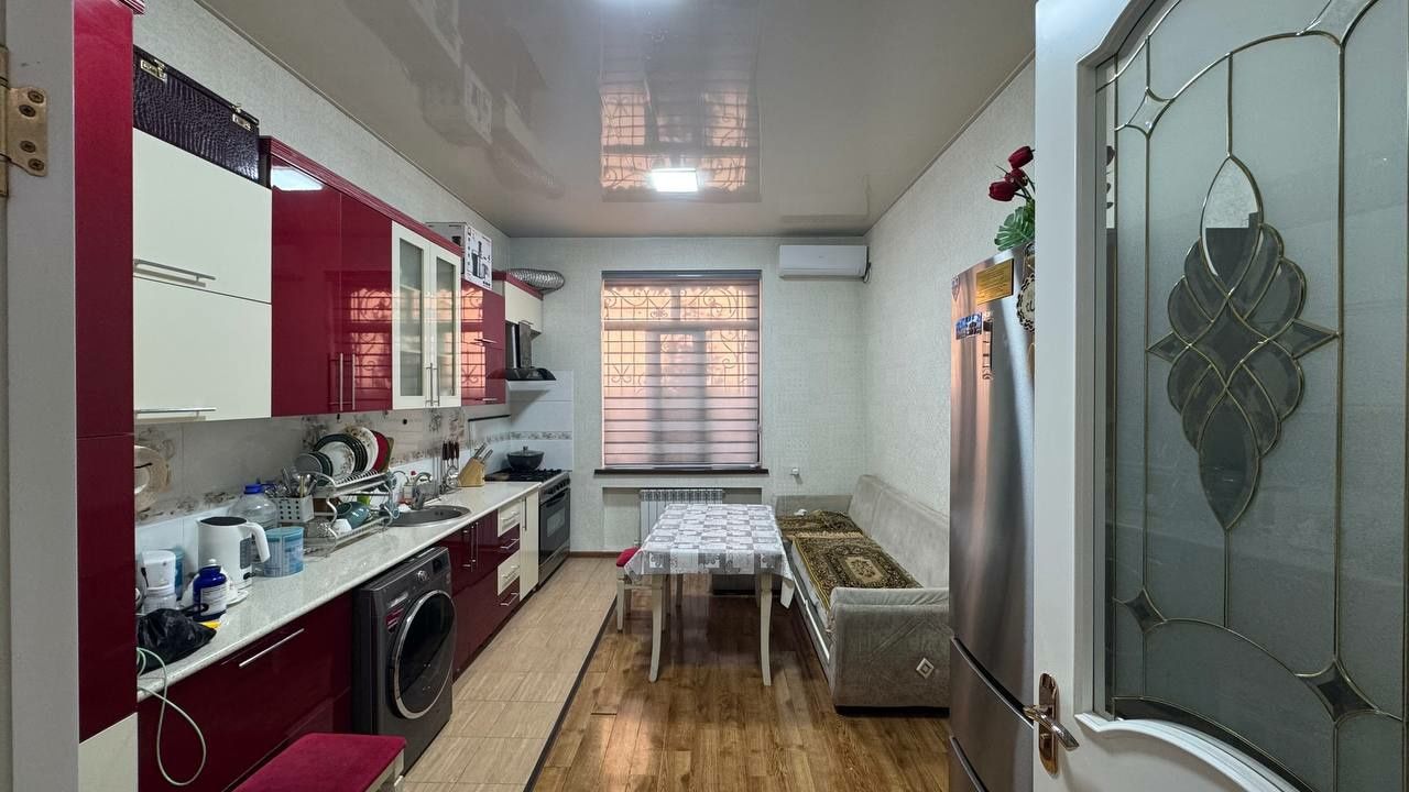 Продается квартира Бельтепа бетонка 115м2 3 комнат 1 этаж Парковка ААА