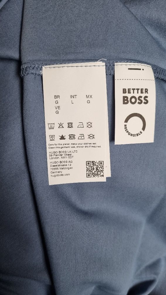 BOSS 100% оригинална синя тениска,размер L,нова