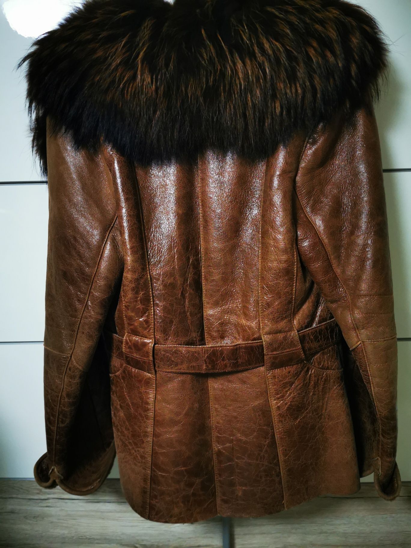 Дамско палто естествена агнешка кожа