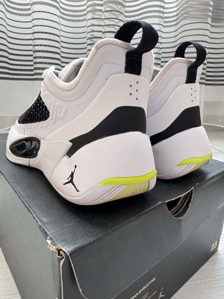 Мъжко! Чисто нови оригинални сникърси Nike Jordan Luka 1 DN1772 107