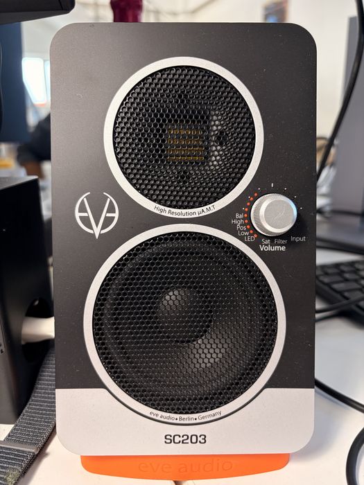 EVE Audio SC203 – monitoare de studio profesionale, sunet de top