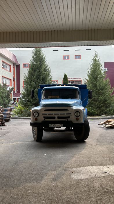 Зил Доставка сыпучих грузов отсев.сникерс.шебень.песок уголь