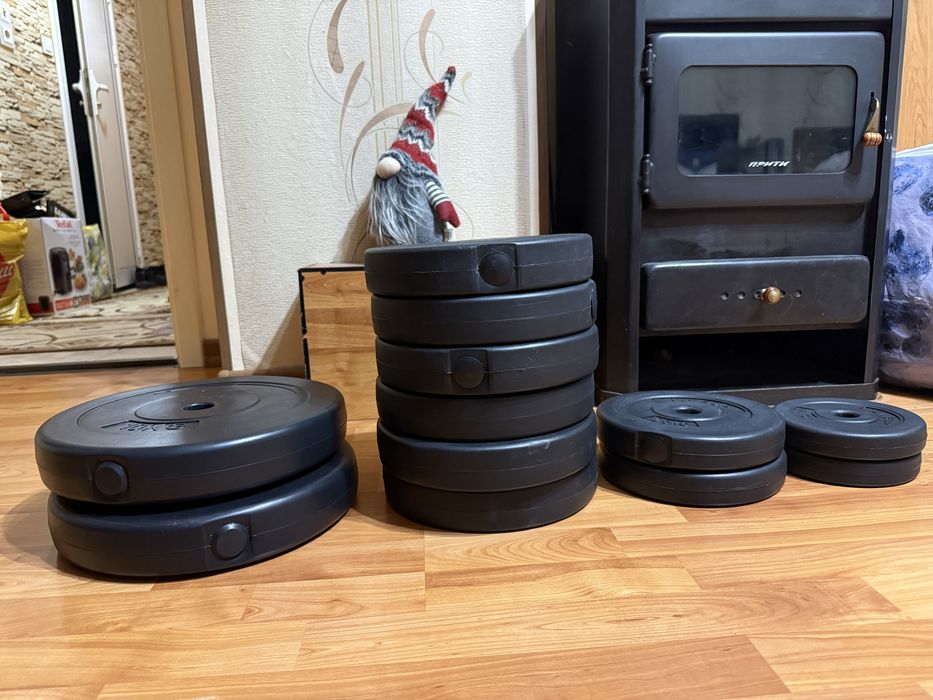 Тежести дискове ф28 и ф30 - 10кг, 5кг, 2.5кг и 1.25кг