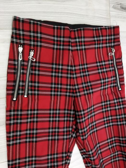 Pantaloni noi Zara model tartan Punk Rock Goth  dama M 38