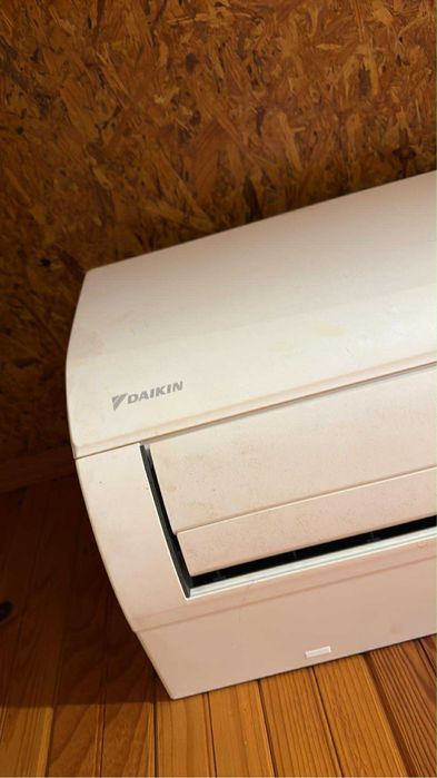 Климатик DAINKIN