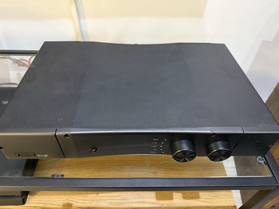 Rega Apollo CD player + Rega Brio 3 Amplificator
