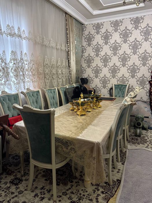 стол, стул, зделано в Узбекистане