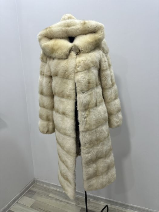 Молочная норковая шуба