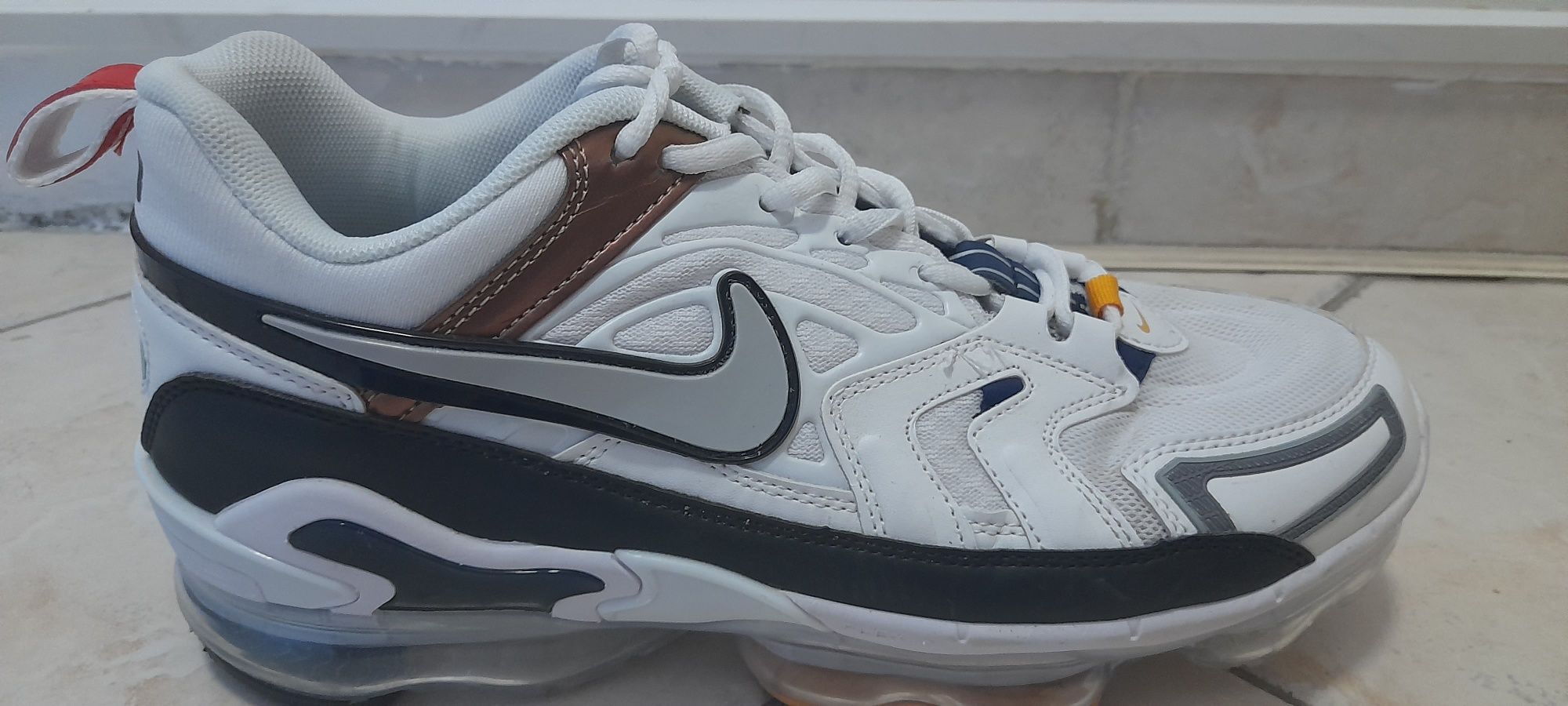 Nike обувки номер 45