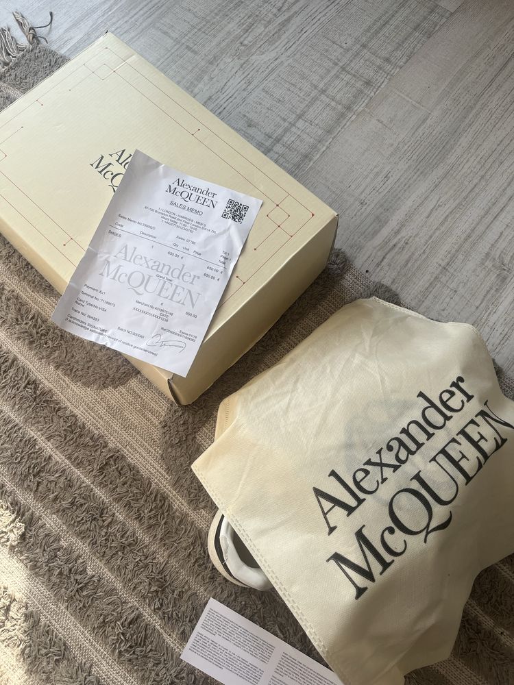 Alexander McQUEEN