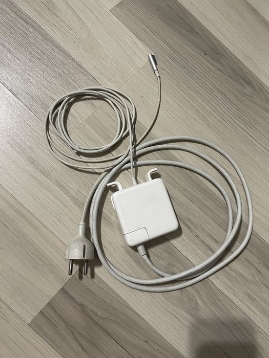 Incarcator MacBook Apple