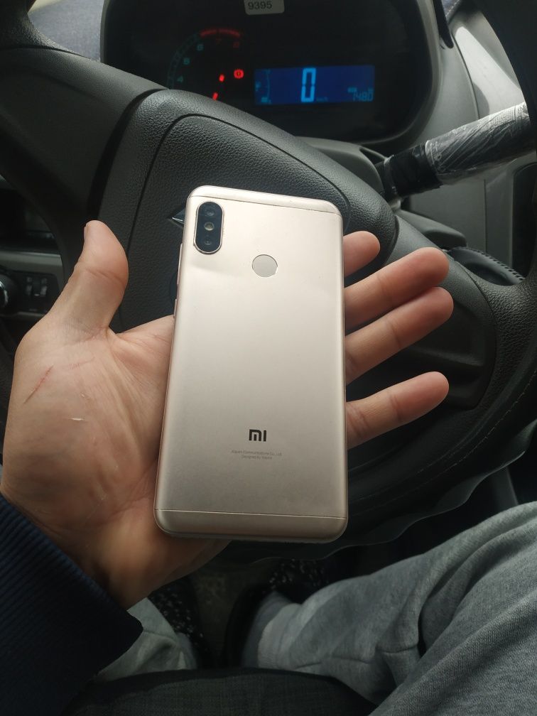 Redmi 6pro 64gig global CDMA GSM oqidi im otgan