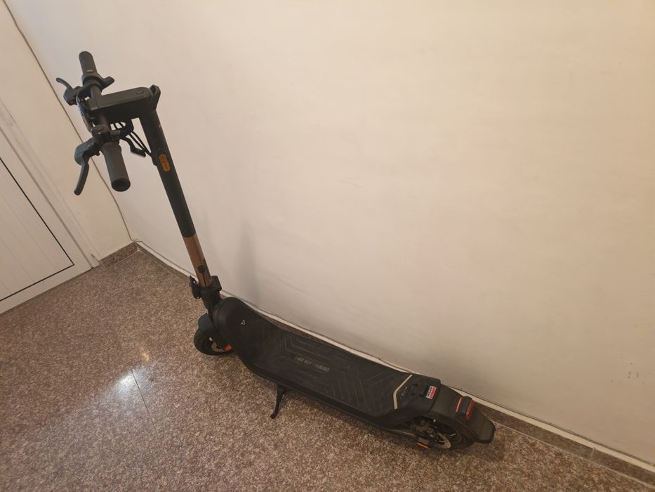 Тротинетка NIU KQi3 Pro