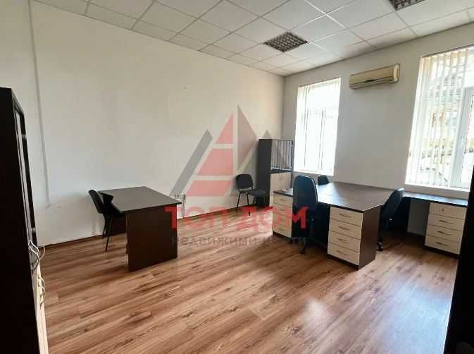 Дава се под наем Офис в Варна, Център - 130 кв.м за 1200 € - Снимка #1