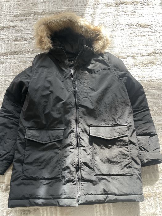 Продам куртку новая парка адидас