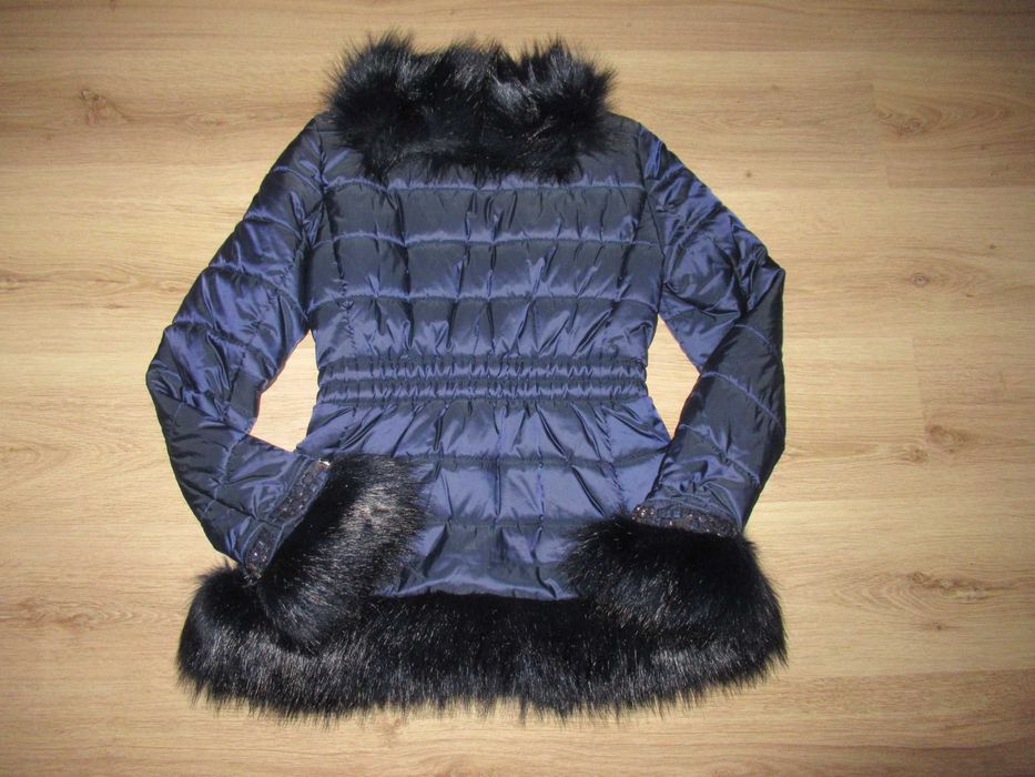 LIU JO--СТРАХОТНО Елегантно топло яке--38 S/M номер