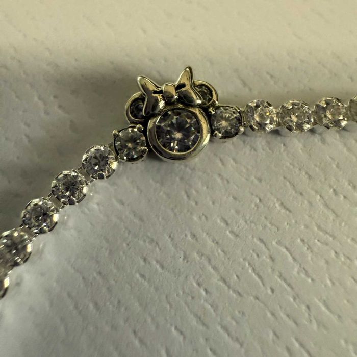 Гривна Пандора|Pandora