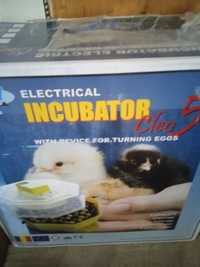 incubator cleo 5 DT - folosit o dată aflat in garanție!!!