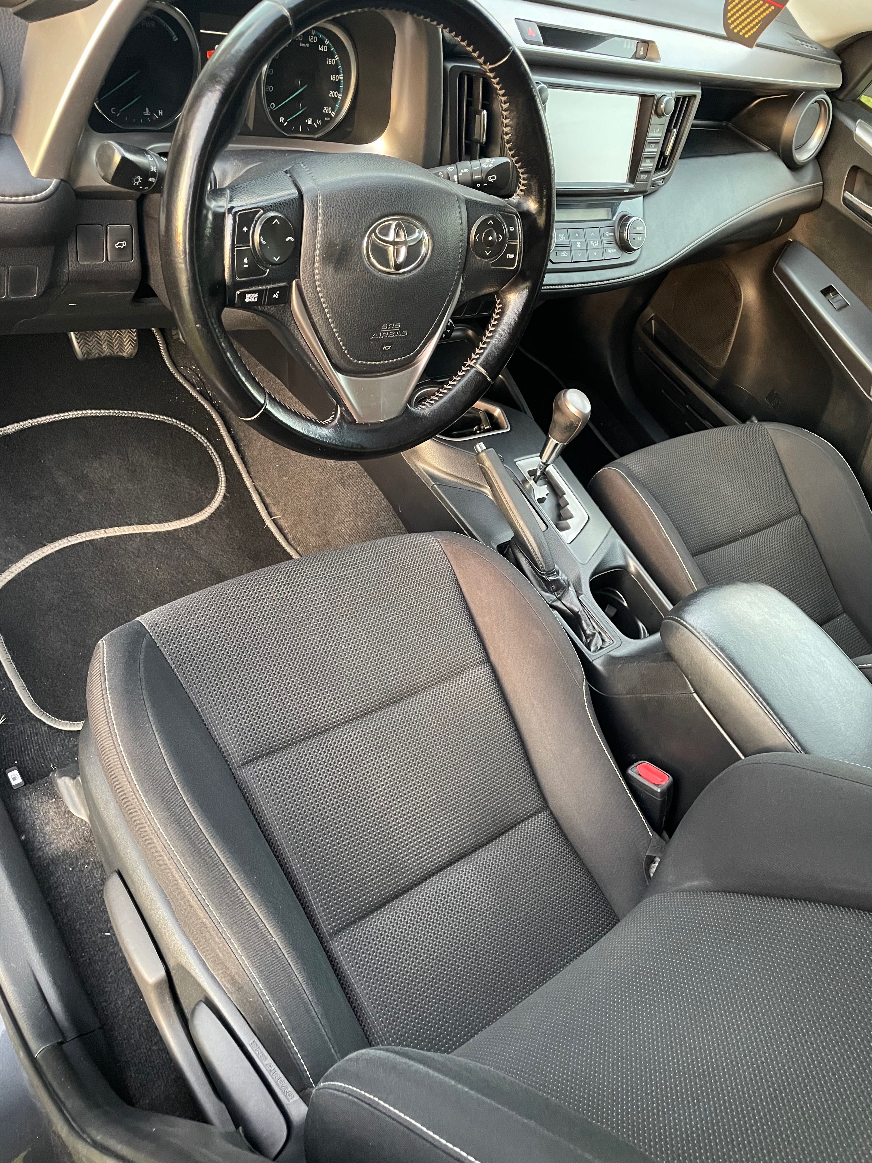 Toyota Rav 4 Hybrid / 2.5