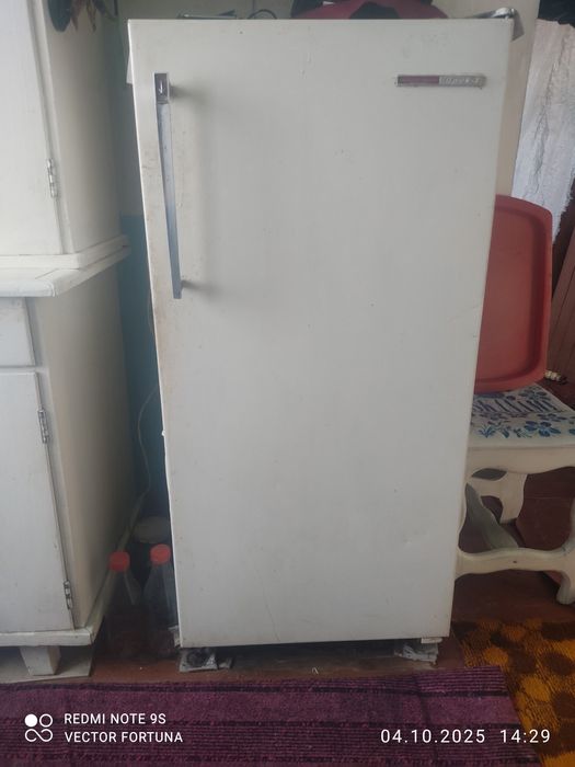 Продам холодильник Орск