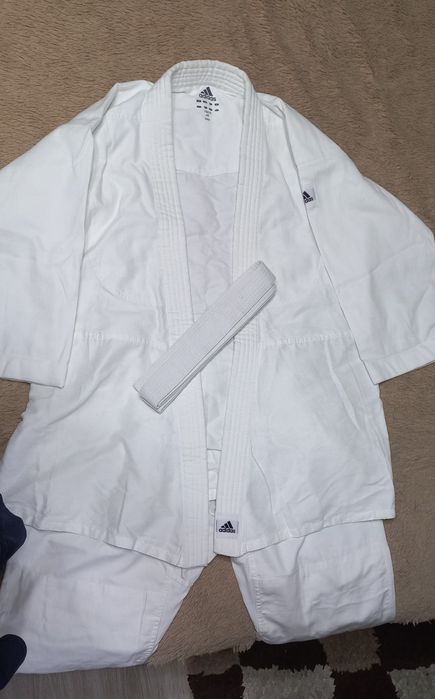 Продам кимоно 7000тг