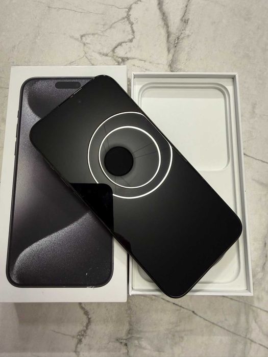 iPhone 15 Pro Max Black Titanium, 256 GB, Като нов
