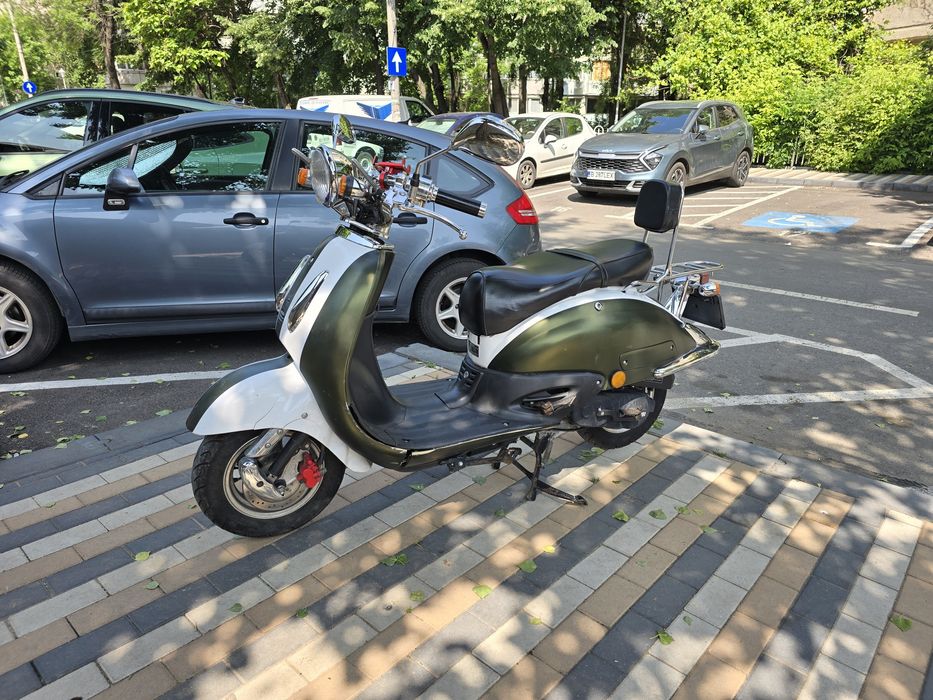 Scuter 50cc retro toate actele perfect wolt/glovo/bolt