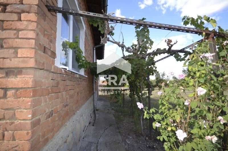 Прекрасна къща в село книжовник