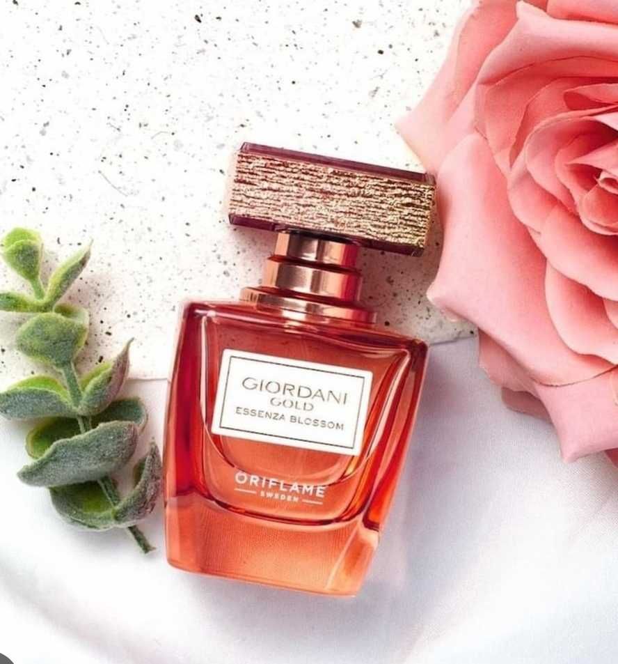 Парфюм Giordani Gold Essenza Blossom, 40 лв