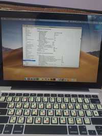 MacBook pro 13".  2012