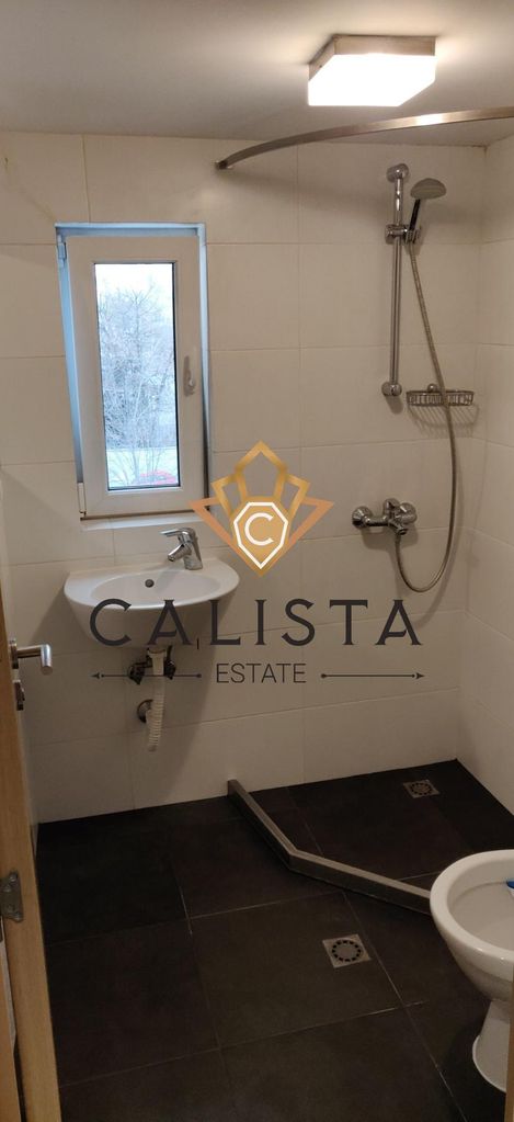 Дава се под наем Едностаен апартамент в Пловдив, Южен - 55 кв.м за 357 € - Снимка #4