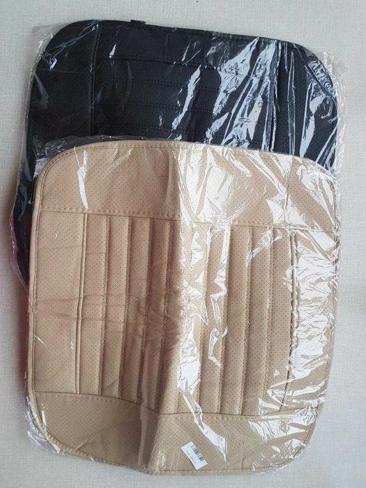 Husa universala auto crem, negru, Protejeaza scaunul. Noua! ambalata!