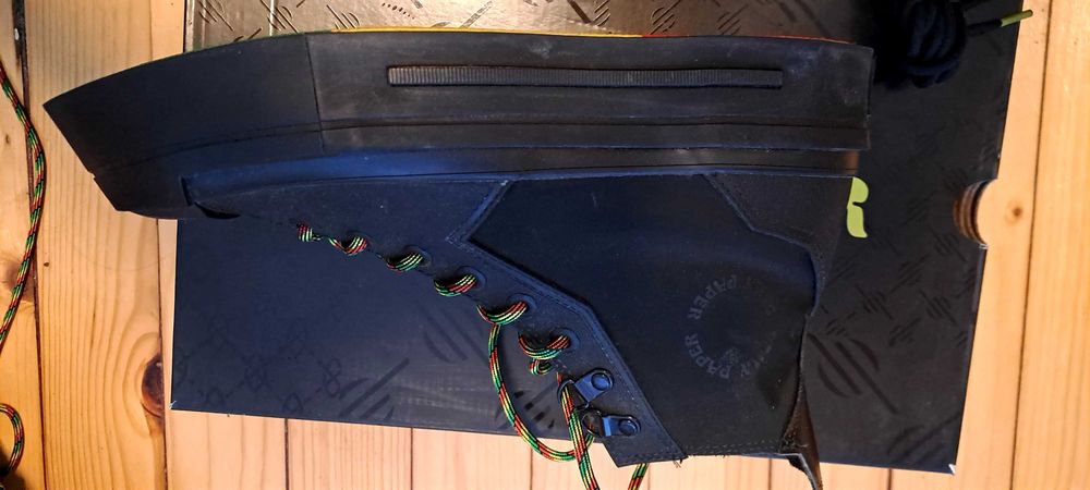 Продавам обувки Converse