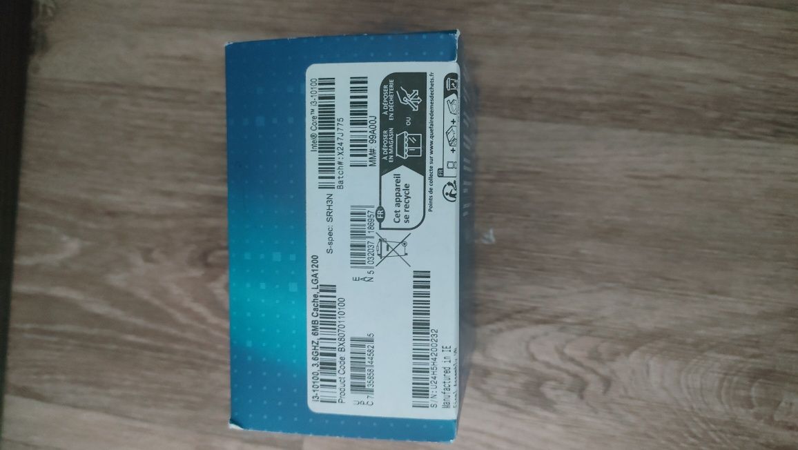 Продам процессор I3 10100 BOX