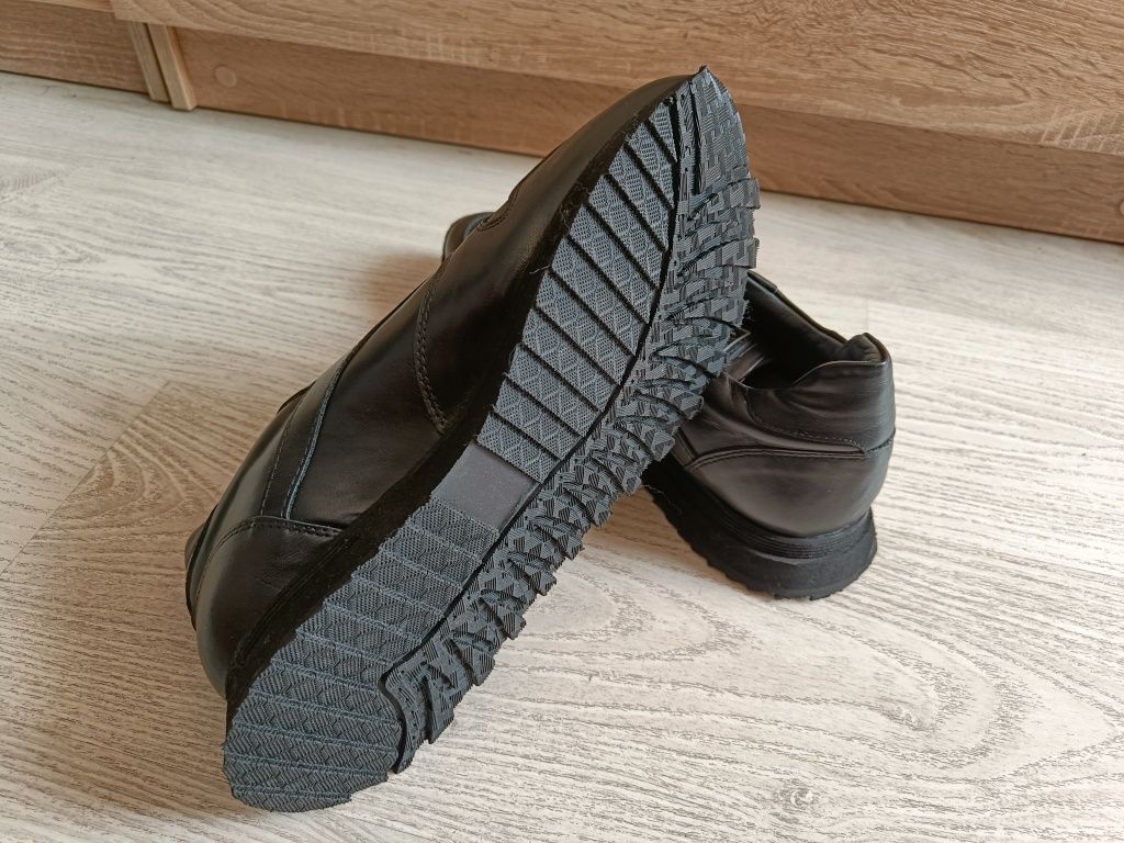 Чисто нови Luciano Bellini 43 номер ( естествена кожа ) мъжки обувки