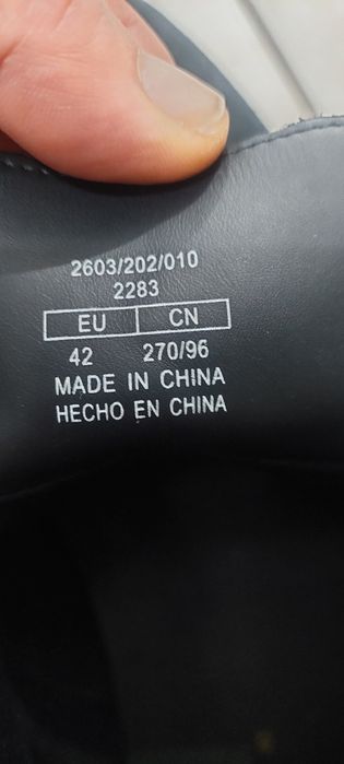 ghete barbatI 39/40 si 41/42  ZARA