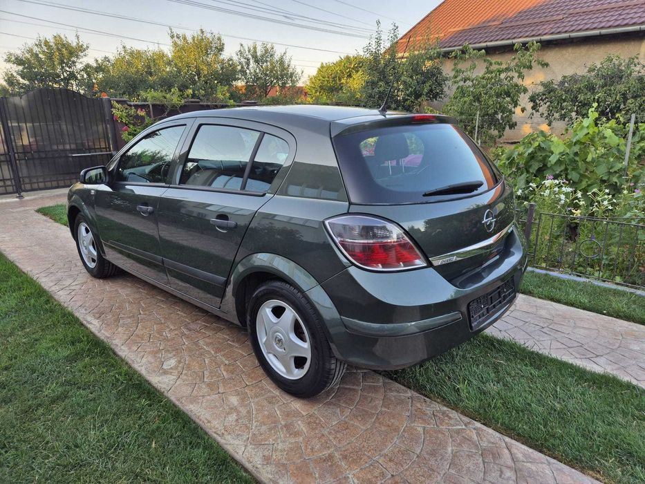 Opel Astra H 1.4 Benzina 90 Cp 2009