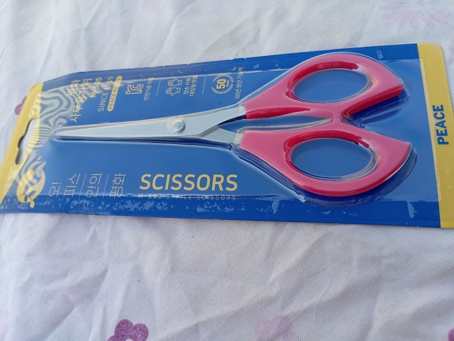 Профессиональные парихмахерские ножницы