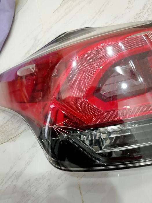 Задний фар Тойота рав 4