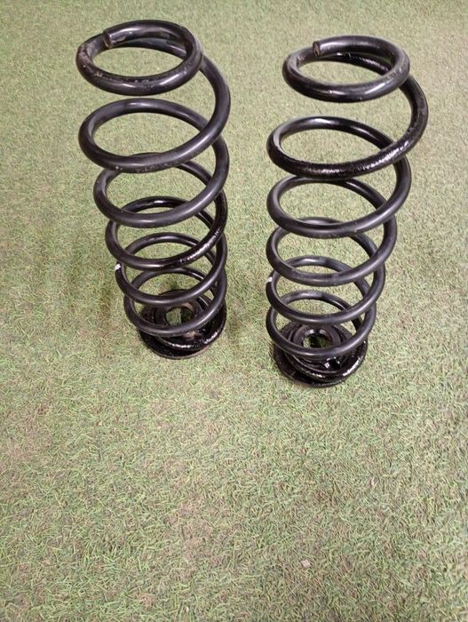 Arcuri spate Vw Golf 5